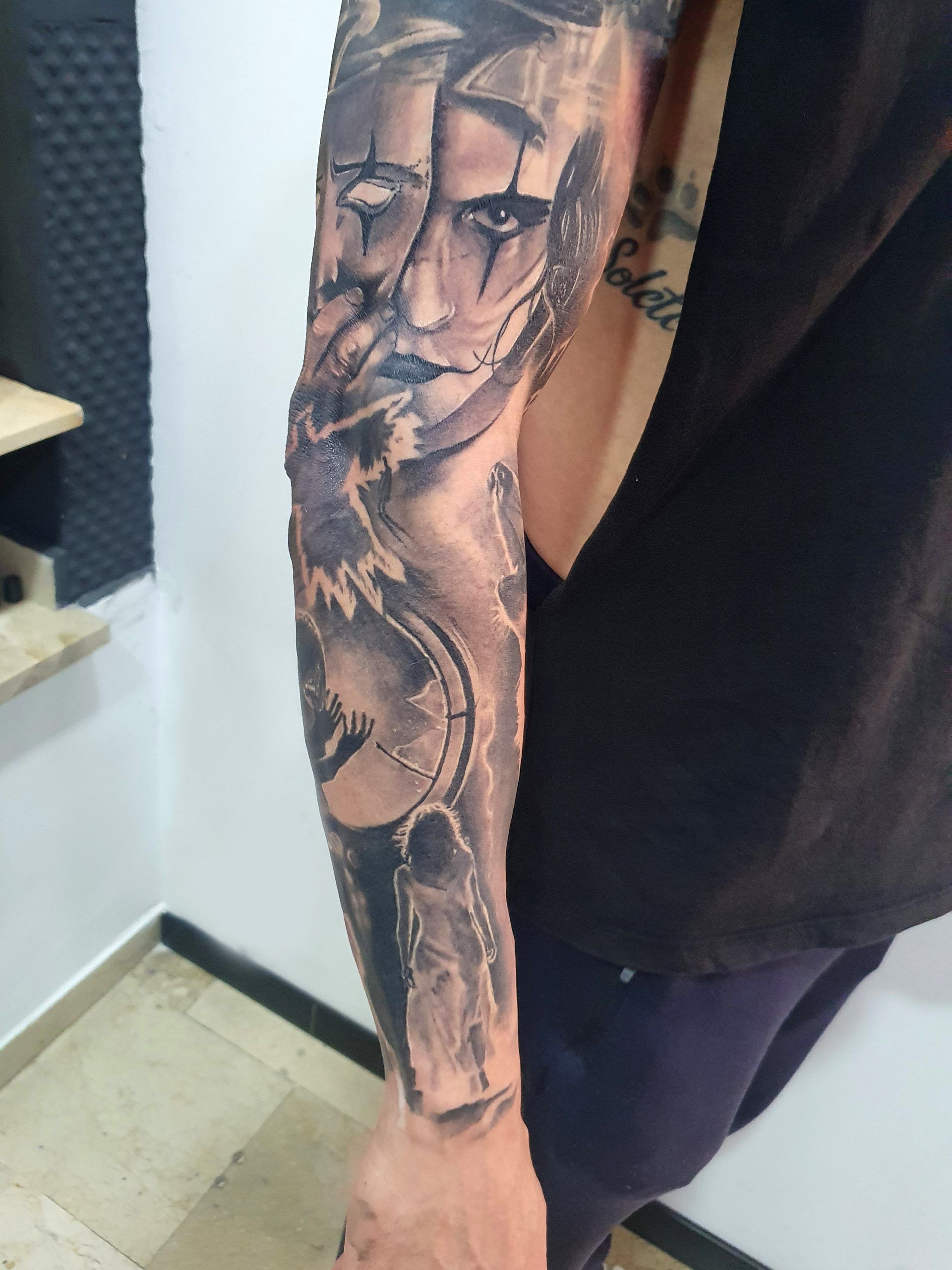 elcuervo1-scaled.jpg
